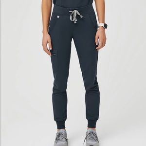 Figs small Zamora scrubs